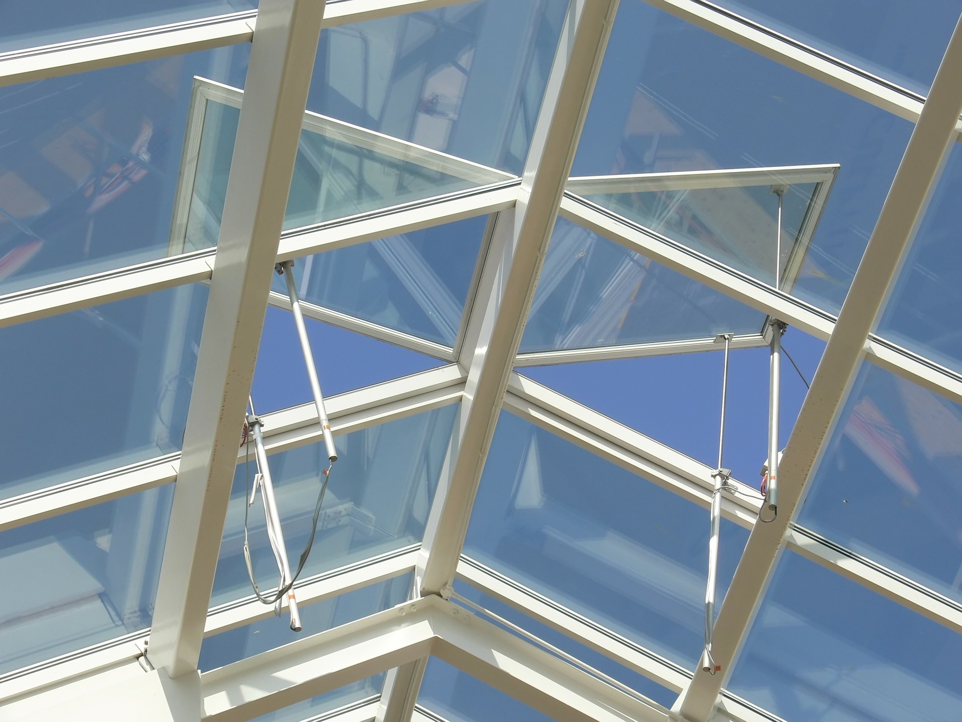 Open conservatory roof
